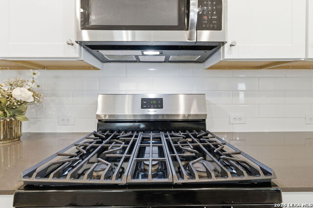 Image 20 of 56 For 6067 Draw  