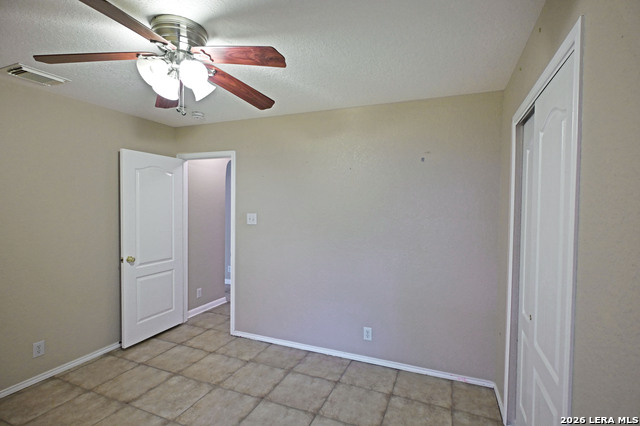 Image 19 of 27 For 886 Spyglass