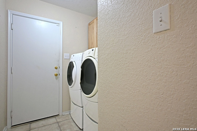 Image 24 of 27 For 886 Spyglass