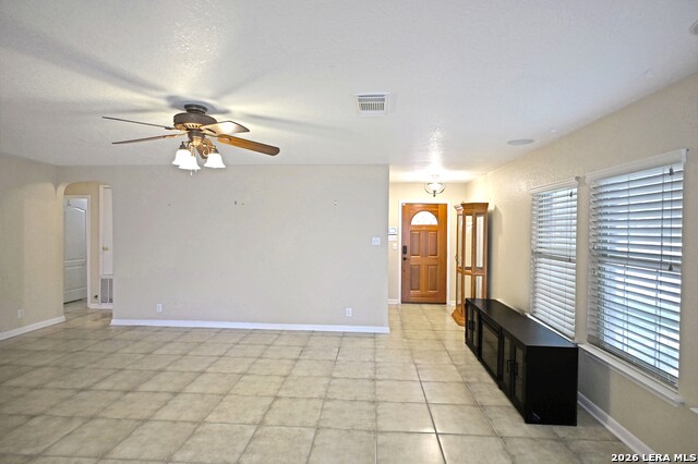 Image 5 of 27 For 886 Spyglass