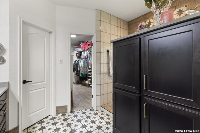 Image 17 of 40 For 626 Evergreen Ln