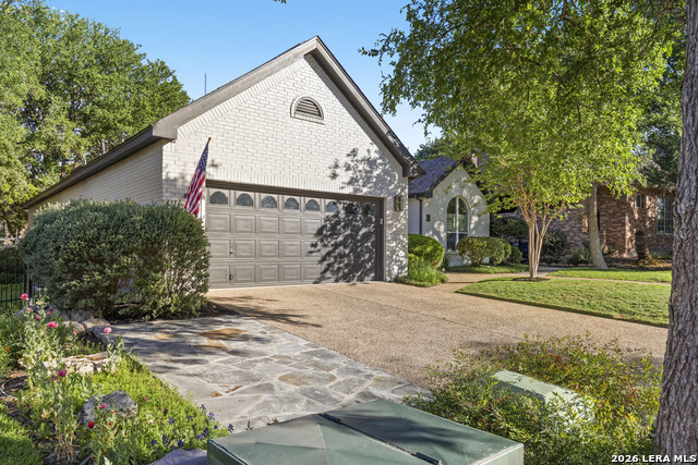 Image 2 of 40 For 626 Evergreen Ln