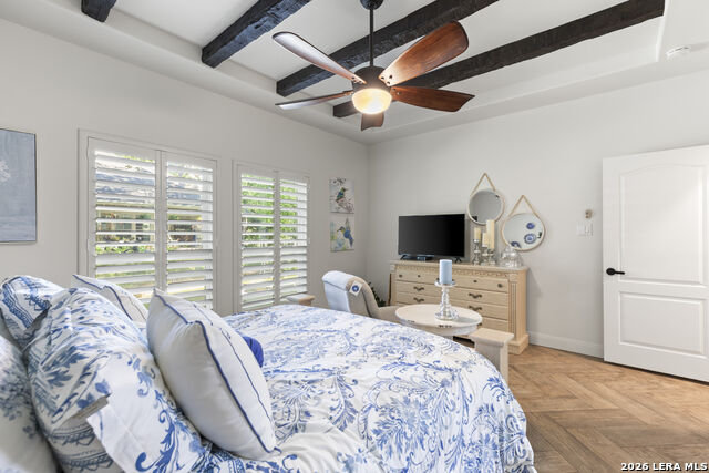 Image 21 of 40 For 626 Evergreen Ln