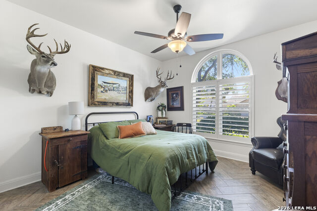 Image 30 of 40 For 626 Evergreen Ln