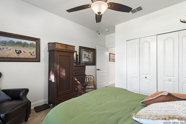 Image 32 of 40 For 626 Evergreen Ln