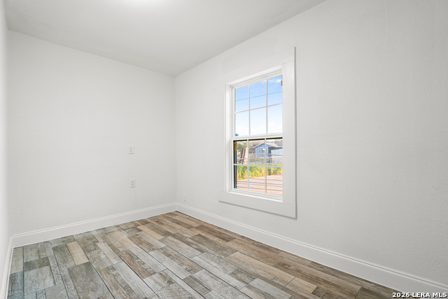 Image 16 of 25 For 111 Ardmore  