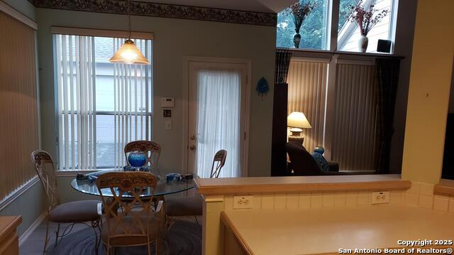 Image 18 of 51 For 8403 Old Stone Gate