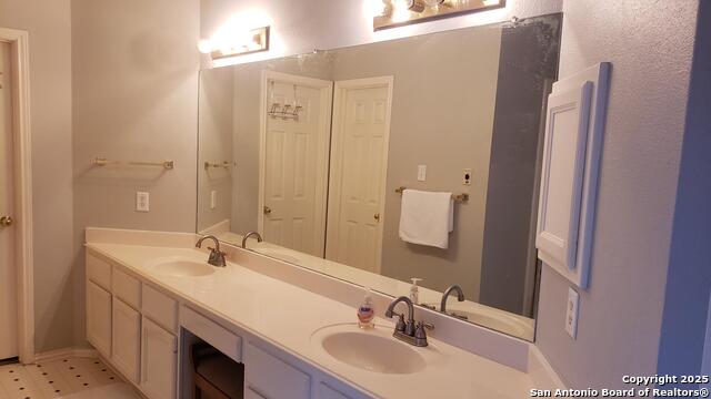 Image 29 of 51 For 8403 Old Stone Gate