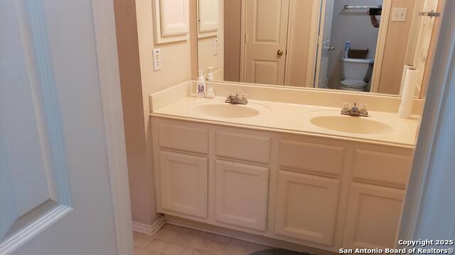 Image 37 of 51 For 8403 Old Stone Gate