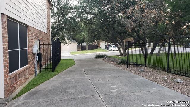 Image 7 of 51 For 8403 Old Stone Gate
