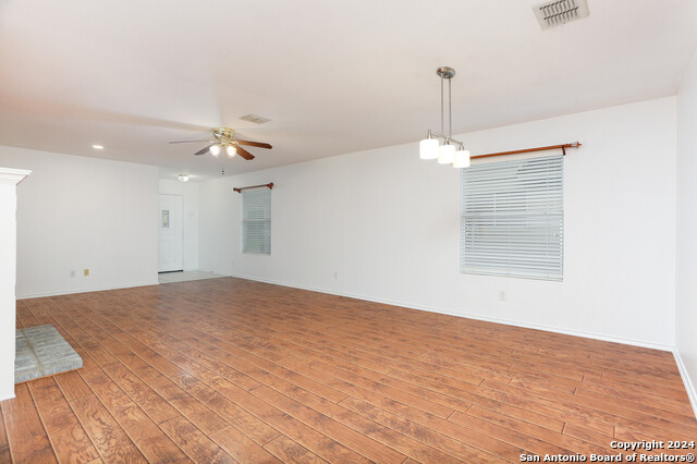 Image 10 of 24 For 4023 Bulverde Pkwy