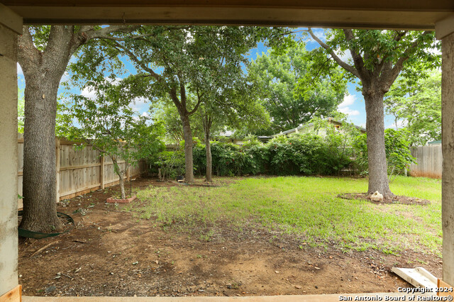 Image 22 of 24 For 4023 Bulverde Pkwy