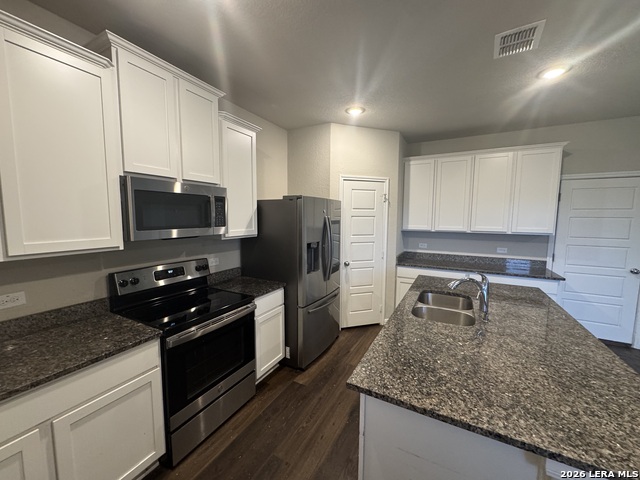 Image 15 of 41 For 832 Stonemanor Bay