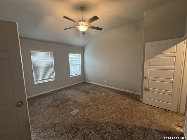 Image 17 of 41 For 832 Stonemanor Bay