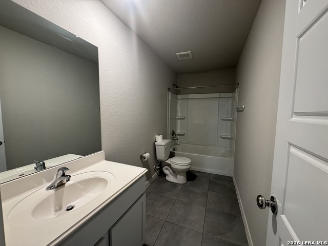 Image 37 of 41 For 832 Stonemanor Bay