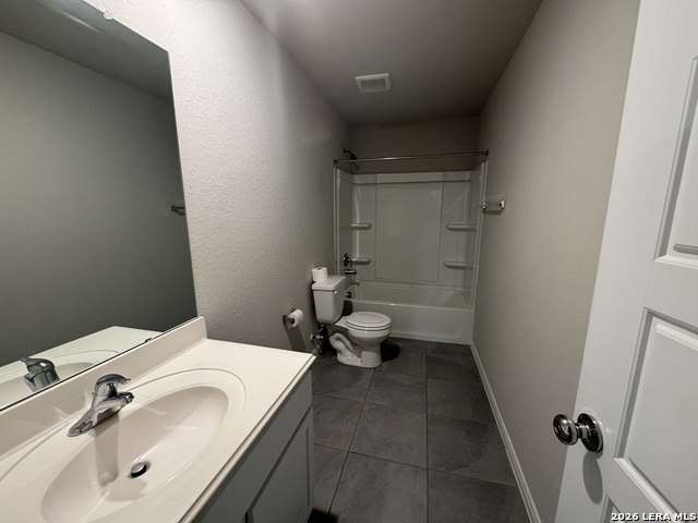 Image 38 of 41 For 832 Stonemanor Bay