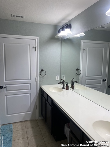 Image 15 of 39 For 12815 Sand Holly