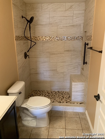 Image 18 of 39 For 12815 Sand Holly