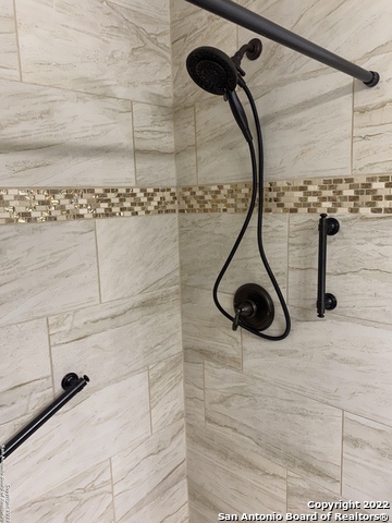 Image 24 of 39 For 12815 Sand Holly