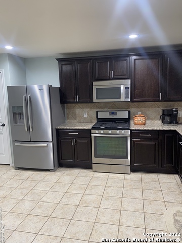 Image 7 of 39 For 12815 Sand Holly