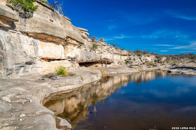 Image 18 of 37 For 000 Pandale Hwy