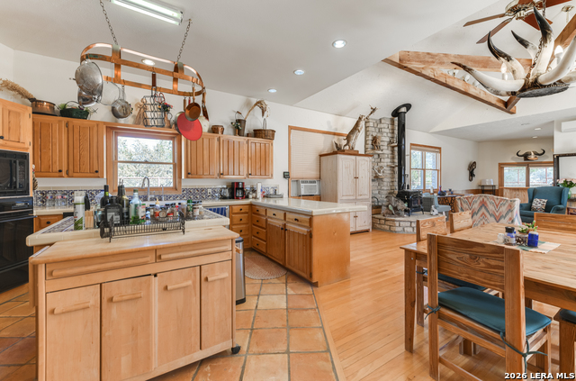 Image 5 of 37 For 000 Pandale Hwy