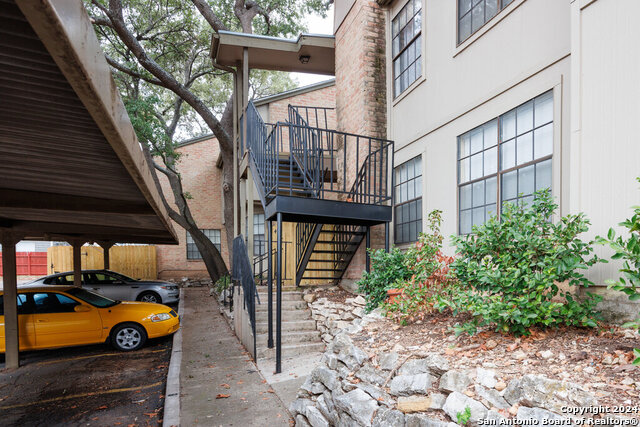 Image 16 of 25 For 7711 Callaghan Rd  104