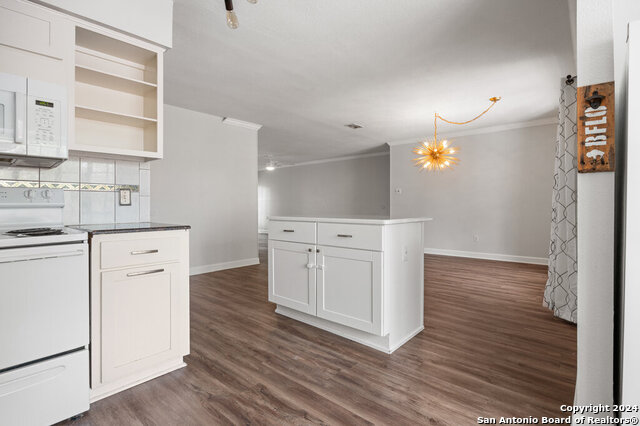 Image 2 of 25 For 7711 Callaghan Rd  104