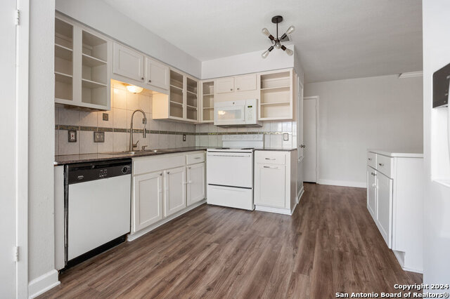 Image 3 of 25 For 7711 Callaghan Rd  104