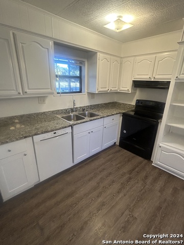 Image 17 of 23 For 24815 Aue  