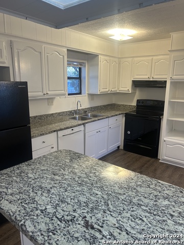 Image 7 of 23 For 24815 Aue  