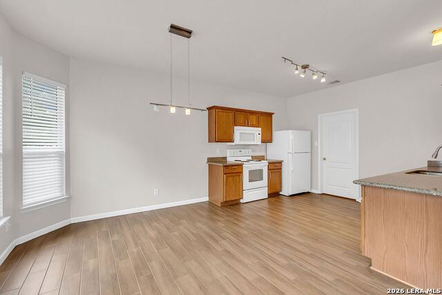 Image 11 of 24 For 791 Sycamore Moon