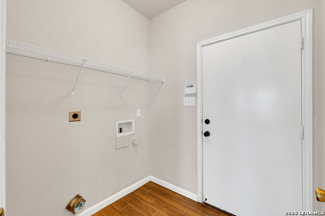 Image 16 of 24 For 791 Sycamore Moon