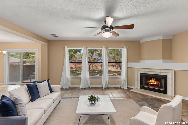 Image 8 of 39 For 9615 Hillside Trail