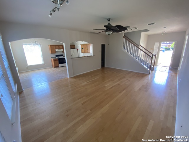 Image 4 of 22 For 707 Sycamore Moon