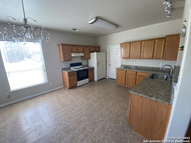 Image 8 of 22 For 707 Sycamore Moon