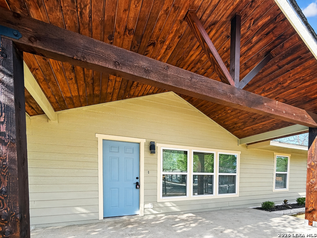 Image 11 of 39 For 703 Rosewood W