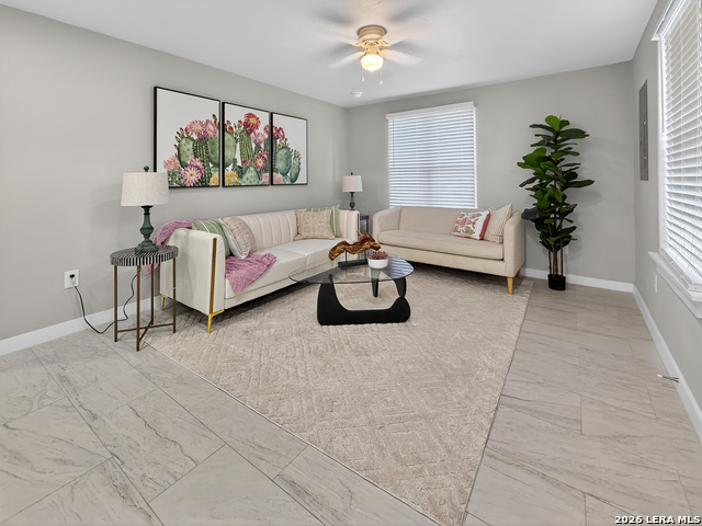 Image 29 of 39 For 703 Rosewood W