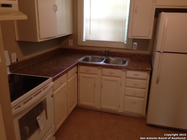 Image 3 of 9 For 127 Riverdale Dr