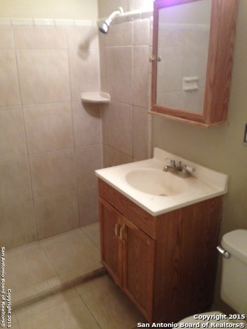 Image 4 of 9 For 127 Riverdale Dr