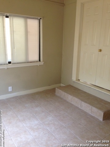 Image 7 of 9 For 127 Riverdale Dr