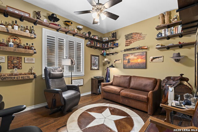 Image 18 of 29 For 26323 Tuscan Cv