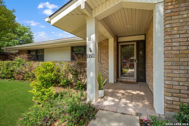 Image 4 of 34 For 11611 Veradero