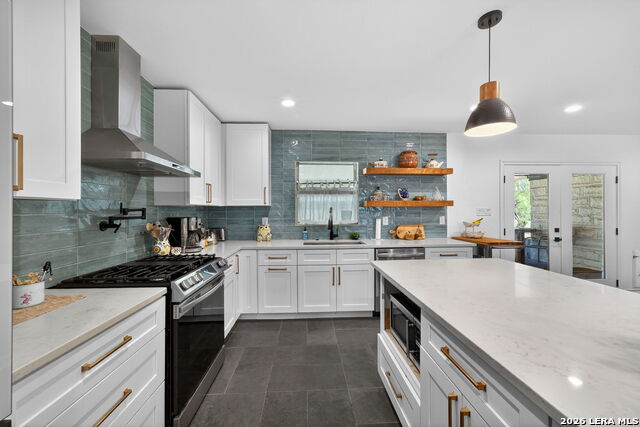 Image 12 of 35 For 225 Harriett Dr