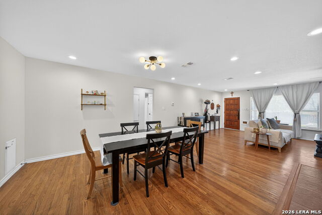 Image 16 of 35 For 225 Harriett Dr