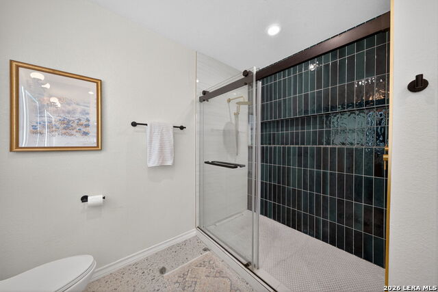 Image 23 of 35 For 225 Harriett Dr