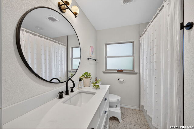 Image 25 of 35 For 225 Harriett Dr