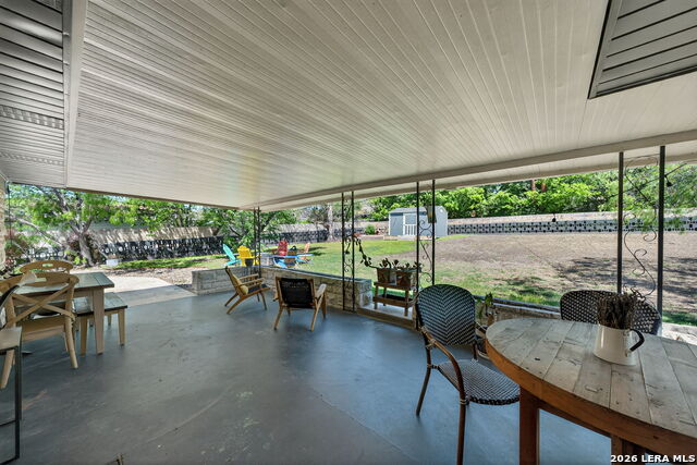 Image 27 of 35 For 225 Harriett Dr