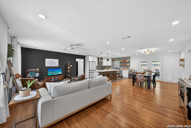 Image 9 of 35 For 225 Harriett Dr