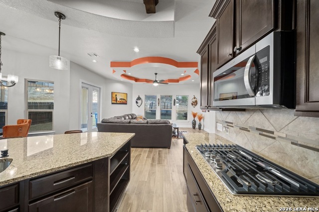 Image 17 of 50 For 3587 King Ter